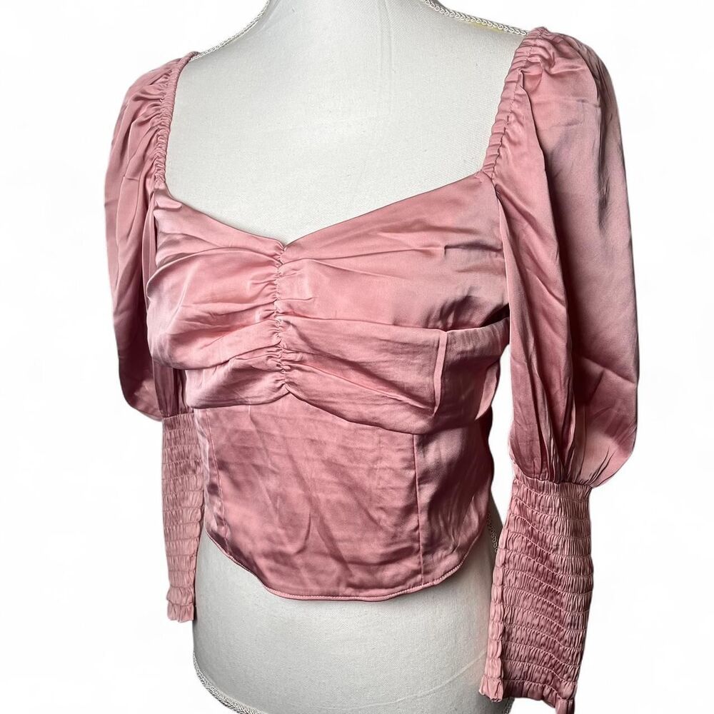 H&M Pink satin crop top Size Medium NWT - Picture 4 of 5
